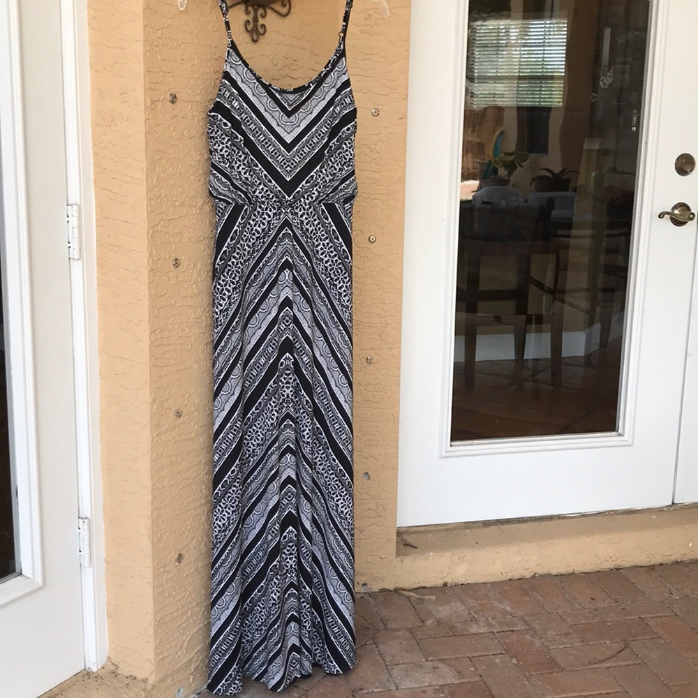 Caché Black and White Maxi